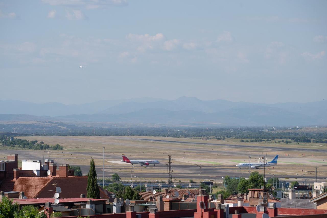 Hotel Villa De Barajas Madrid Luaran gambar